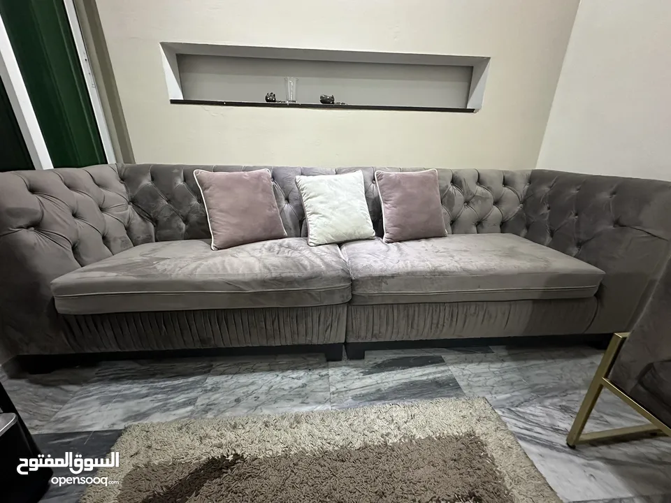 طقمين كنب فرش نظيف اسفنج دنلوب