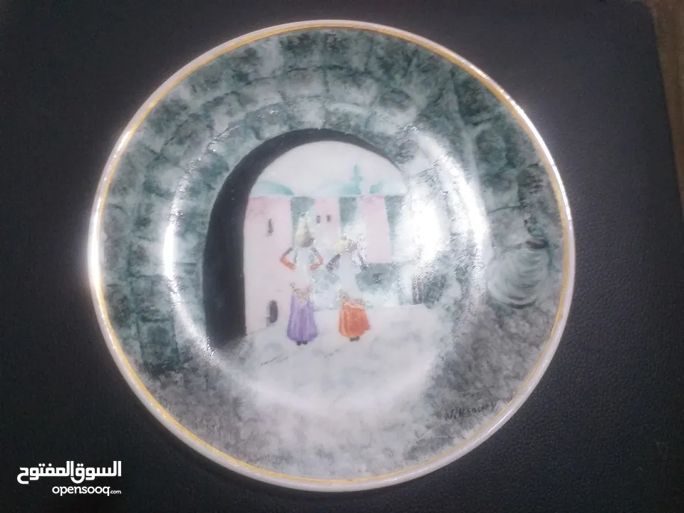 صحن رسم يدوي