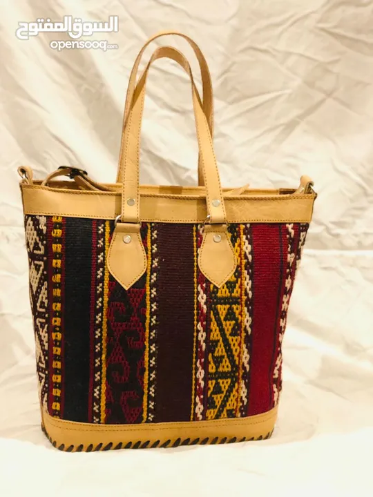 Handmade shoulder bags حقائب  مصنوعة يدويا