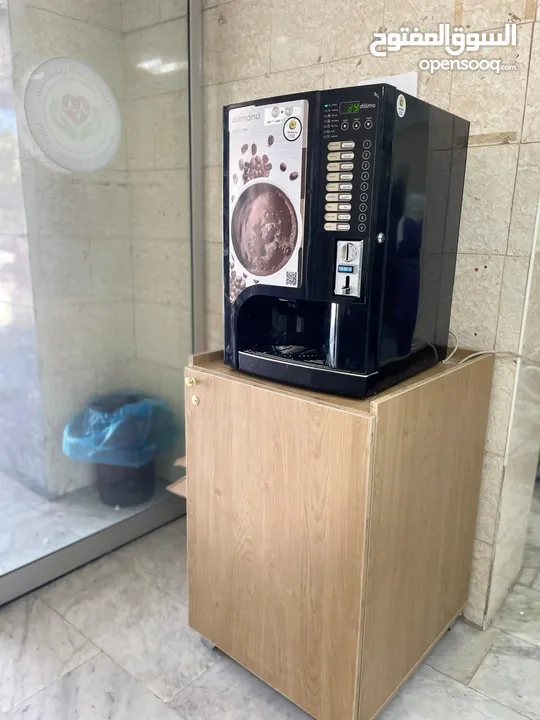 افضل ماكينات البيع الذاتي لتقديم القهوة العربيه بالاضافه لتقديم9 مشاريب اضافيه
