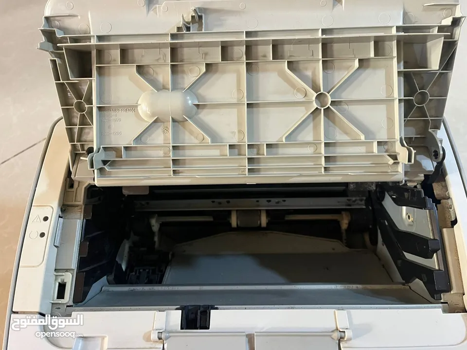 طابعه hp laserjet p1005 مستعمله بحاله الوكاله