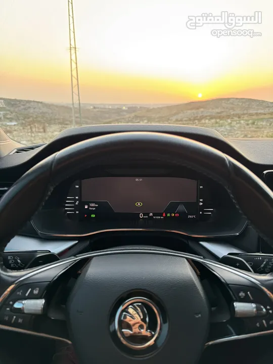 اوكتافيا 2021/20 بالنايلون منمرة من اربع شهور حررق سعرر 95.000 شيكل كاش و نهاائي