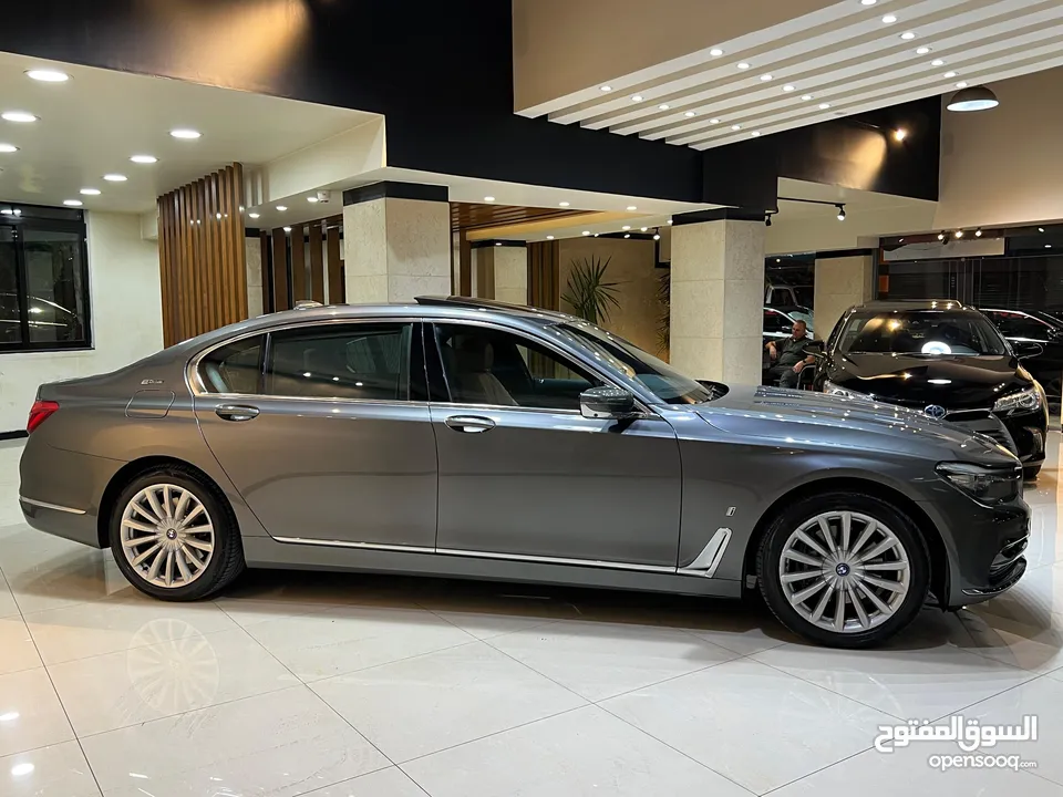 BMW 740Le 2017 وارد شركه ابو خضر مالك اول فل كامل اعلى تصنيف فحص كامل بحاله الوكاله