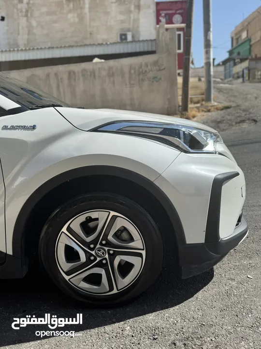 Toyta Izoa (CHR) Full Electric 2020 استخدام شخصي اول مالك فحص كامل