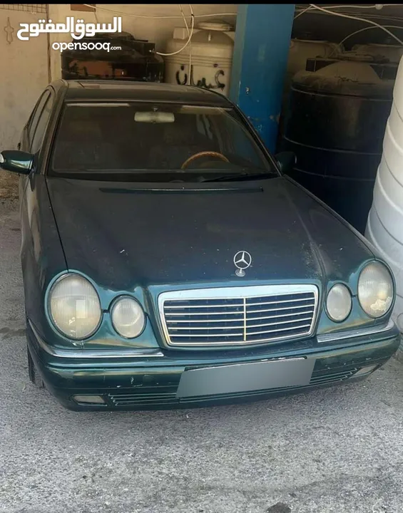 مرسيدس للبيع قرش ونص  مرخص سنه سبب البيع خارج البلد