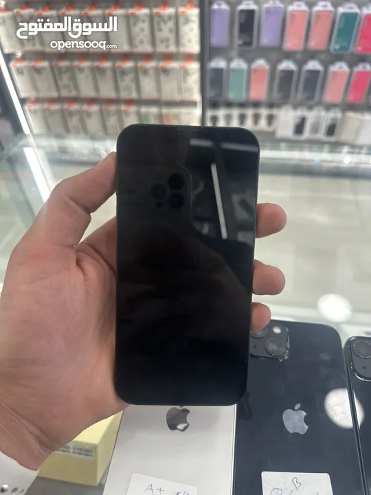 IPHONE 13 128 GB used  ايفون 13 128 جيجا مستعمل نظيف بحاله الوكاله  عليه كفاله ايام 10 ترجيع