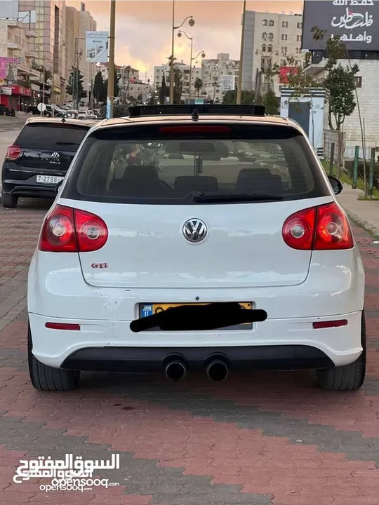 سيارات للبيع