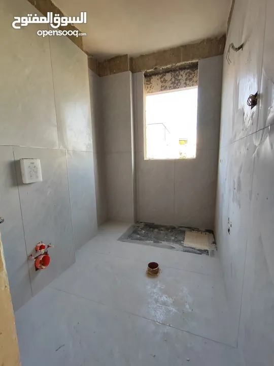 شقة جديده مع حديقه للبيع في الماصيون