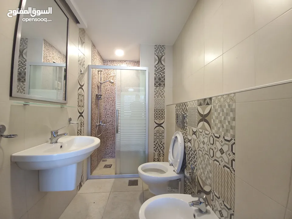 شقة مفروشة مع روف للإيجار في الشميساني  ( Property 34510 )-174859260