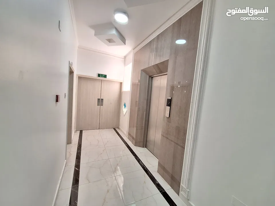 Special Offer!!!3 Bhk With 4 Bathroom Spacious Closed Kitchen With Ac