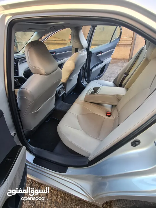Toyota Camry GLE 2023 - تويوتا كامري 2023 للبيع