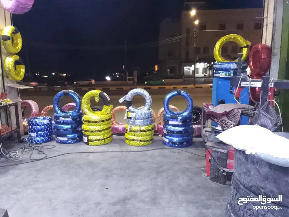 محل اطارات وبناشر وتبديل زيوت وكهرباء سيارات للبيع بداعي السفر  للتواصل والاستفسار