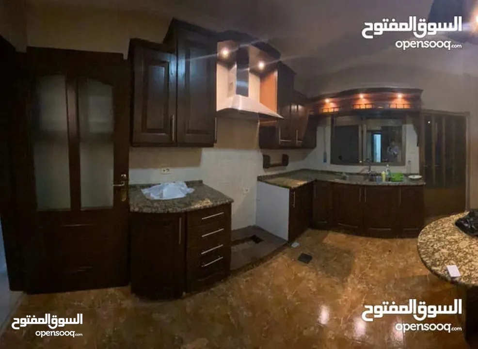 شقة مميزة - ضاحية الرشيد - 3نوم1ماستر - 200م