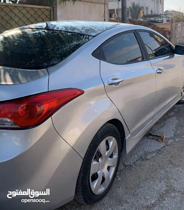 Hyundai_avante_MD_2011 ‏