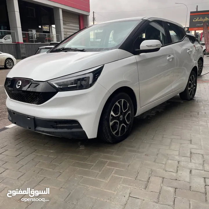 JMEV3 HATCHBACK 2022