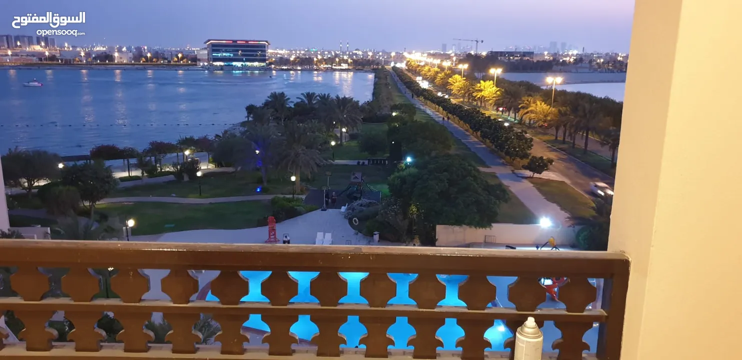 شقة للايجار بأمواج مطلة على البحر   Apartment for rent in Amwaj sea and swimming pool view