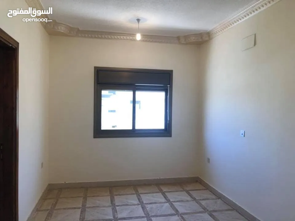 شقة سوبر ديلوكس فارغة للايجار العاشرة الشرقي دور ثالث