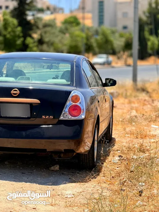 نيسان التما بنزين ماتور 2500 لون اسود