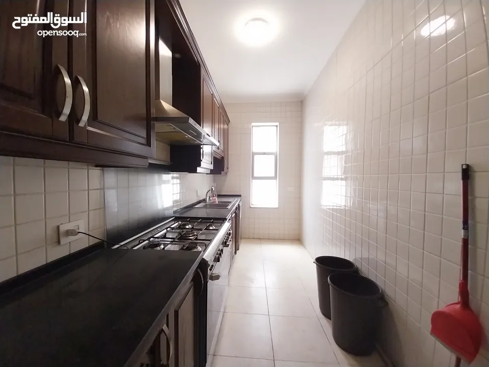 شقة للايجار في عبدون  ( Property 33332 ) سنوي فقط