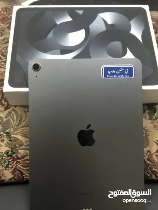 iPad Air 5 64g M1 +قلم+كيبرد ايباد اير الجيل الخامس  *اقرا الوصف جيدًا*