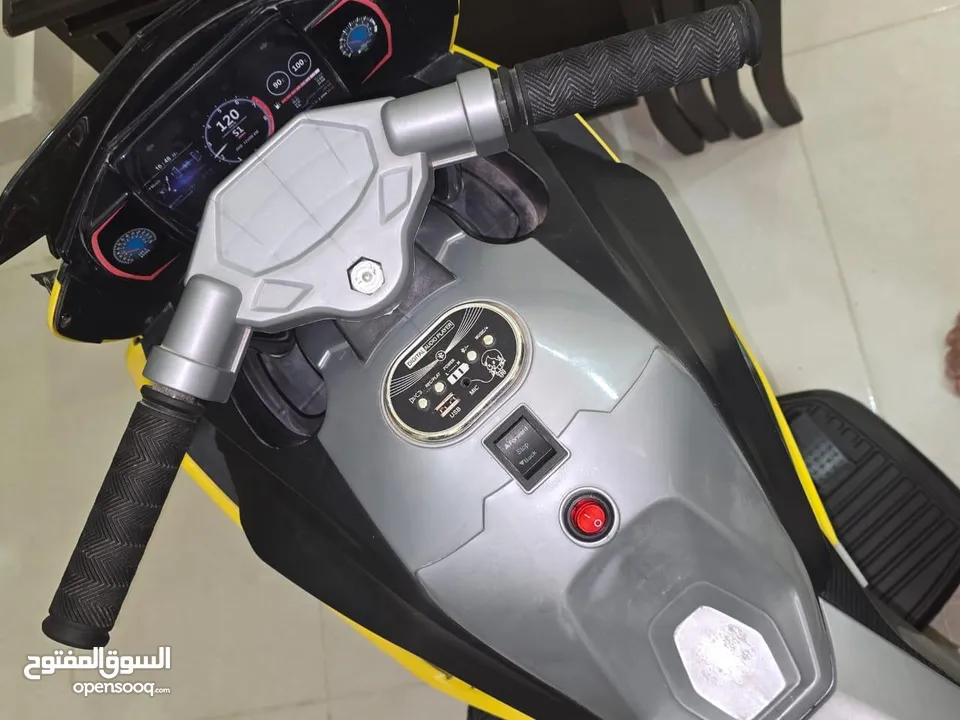 دراجة كهربائيه للاطفال