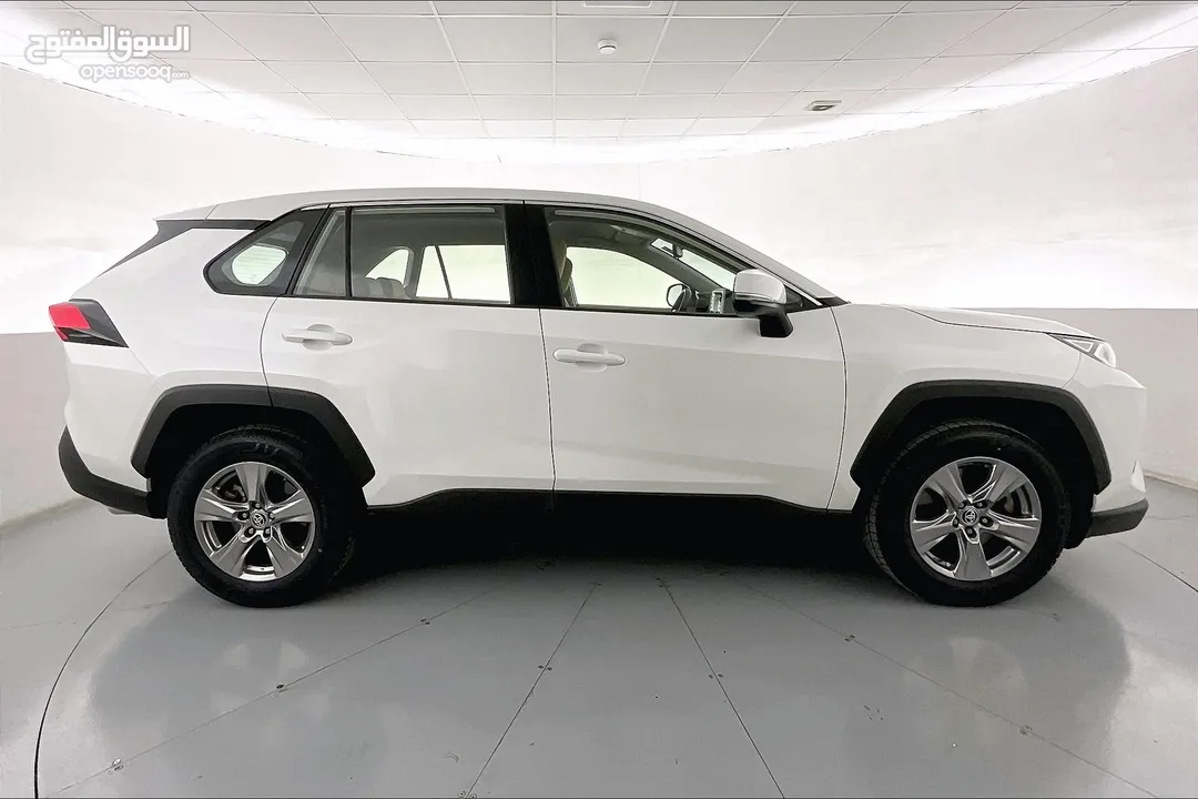 2022 Toyota RAV4 EX  • Exclusive 1.99% Financing Rate • Manufacturer warranty till 04-Apr-2025 •