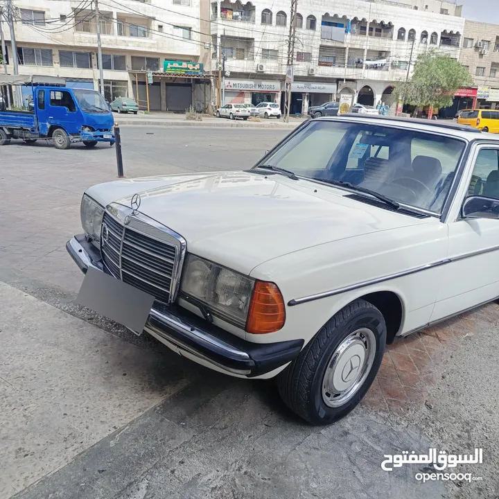 مرسيدس موديل 84 بحاله الوكاله لا تحتاج لاي صيانه