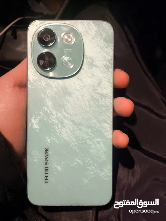 tecno spark  مستعمل شهر ممتاز ولا خدش الجهاز  الشاشة المكسورة لزقة حماية