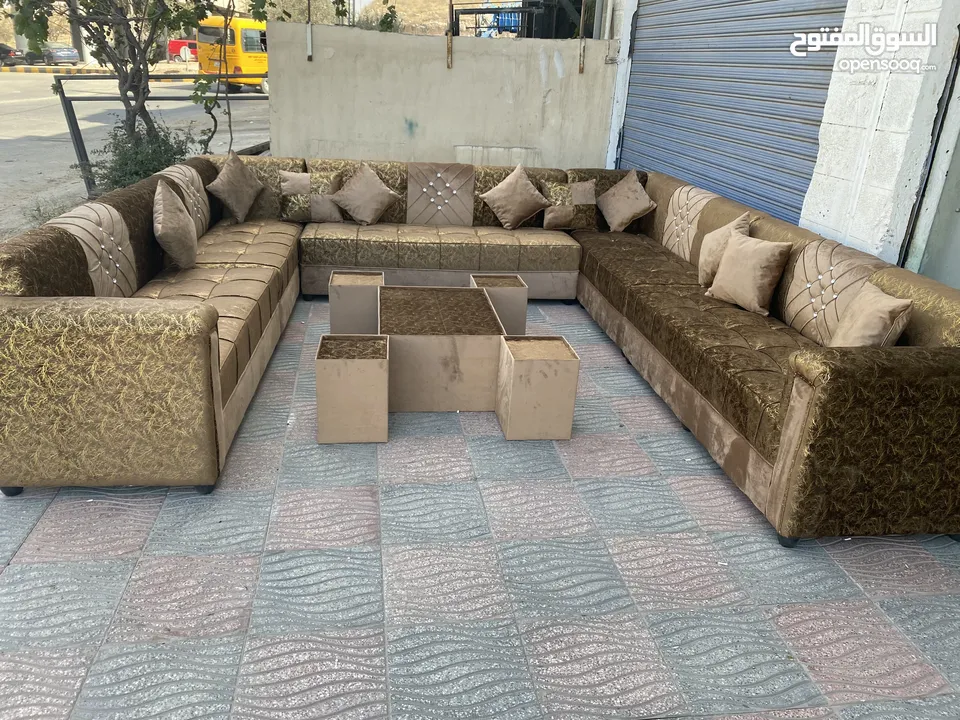 جلسات الخليجية بحدث الموديلات 17 مقعد مع طقم طربيزاط ومراكي