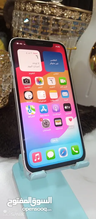 ايفون 12 عادي بطريه 79 بحاله الوكاله معو كرتونه 64 جيجا مغير شاشه نضيفه للبيع او للبدل