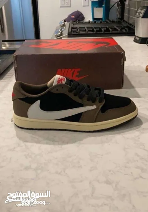 TRAVIS SCOTT X NIKE AIR JORDAN 1s Low OG Mochas