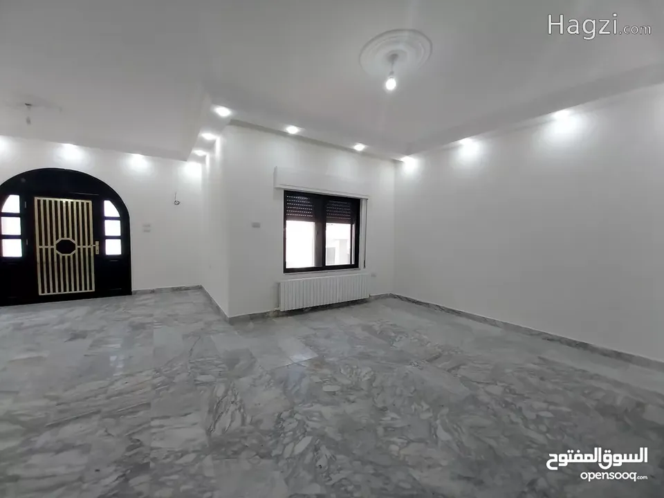 فيلا للايجار في ام اذينة  ( Property 33438 ) سنوي فقط