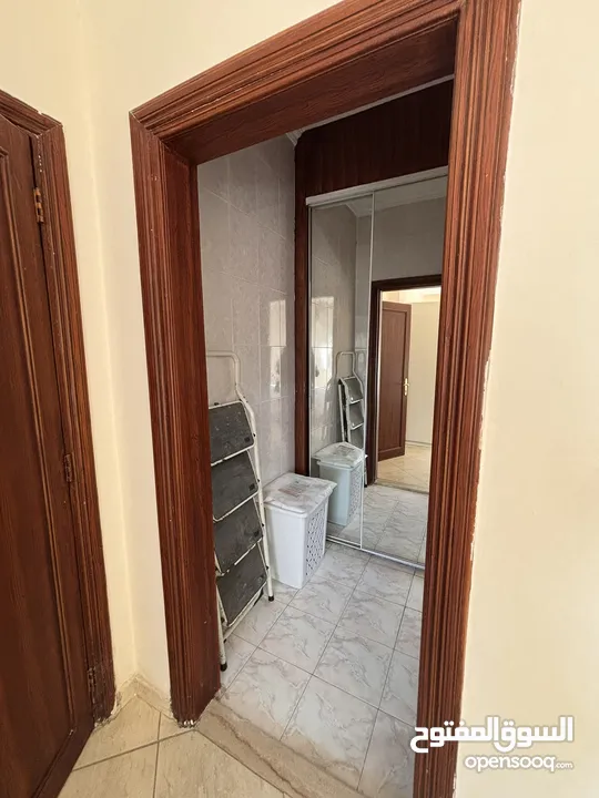 شقة طابق اخير 220م للبيع ضاحية الرشيد