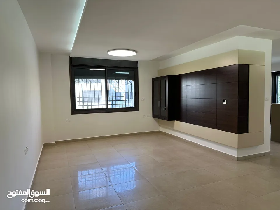 شقة في الطيرة للبيع بالقرب من مطعم جاسمين