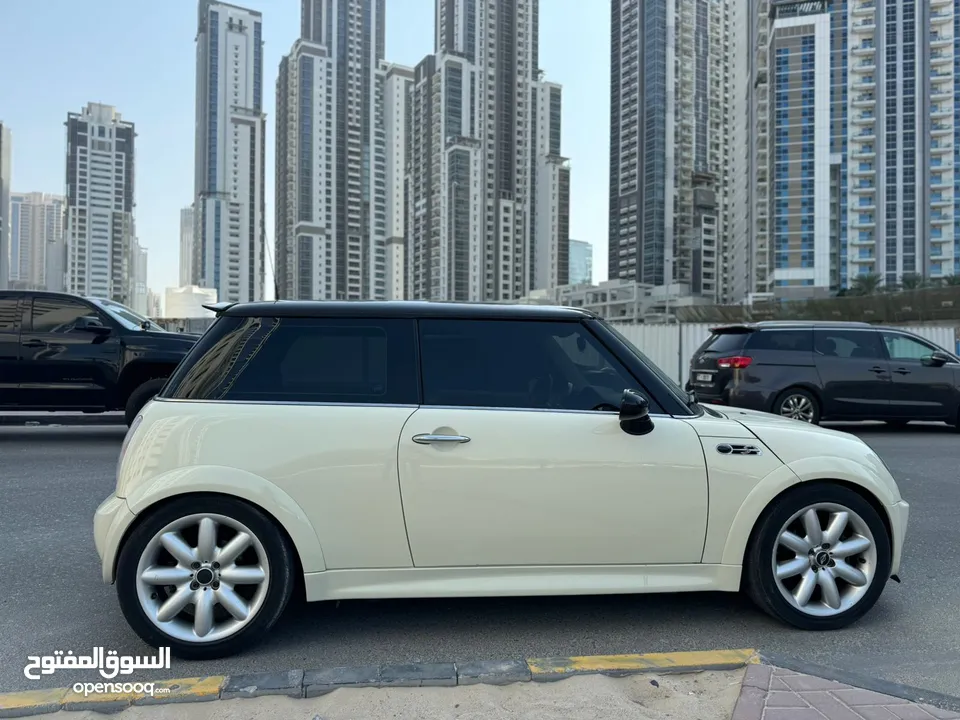 2005 Mini Cooper  Manual Gear