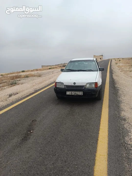 قطعة ارض مميزة للبيع في زملة العليا مقابل القصر القطري مساحة 3600م على شارعين