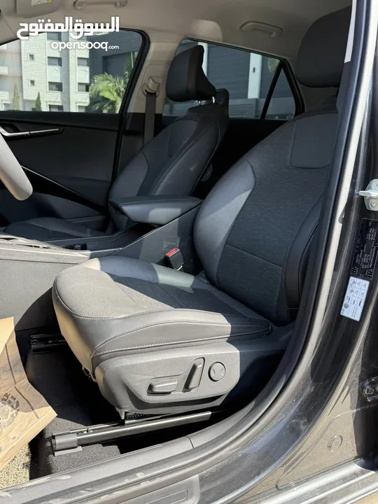 كيا نيرو ترخيص 2022 محرك 1600 هايبرد جير أوتوماتيك 141 حصان