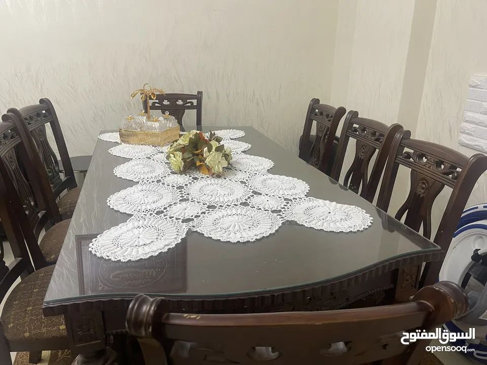 طاولة سفرة ثمانية مقاعد خشب