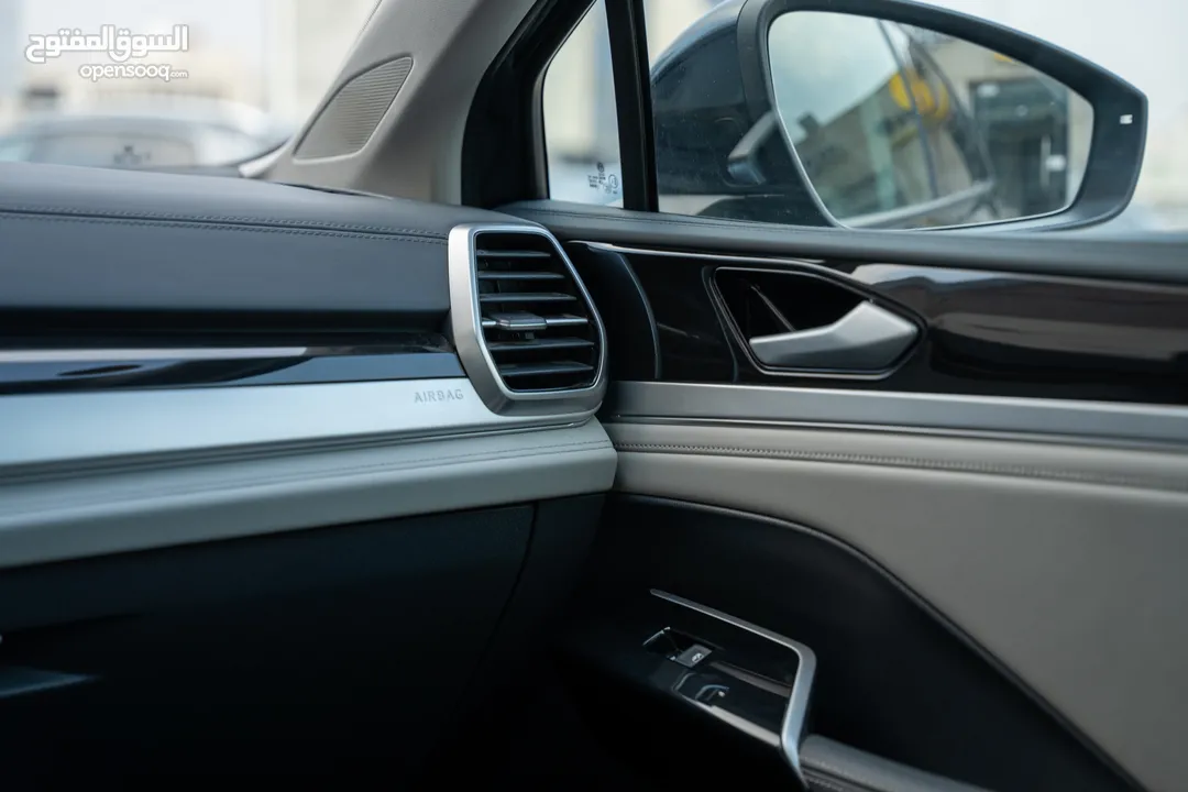Volkswagen ID6 Pro 2022 + 2023  مستعمل و كفالة اتوهب فحص اتوسكور 90% فما فوق