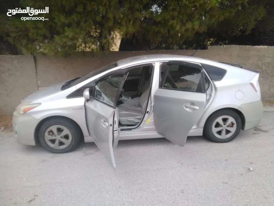تويوتا بريوس للبيع 2010