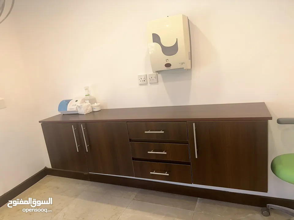 خزانة تخزين مستلزمات طب الاسنان
