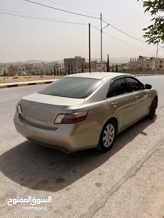 كامري 2007 للبيع بسعر مناسب ترخيص لغايه شعر 2