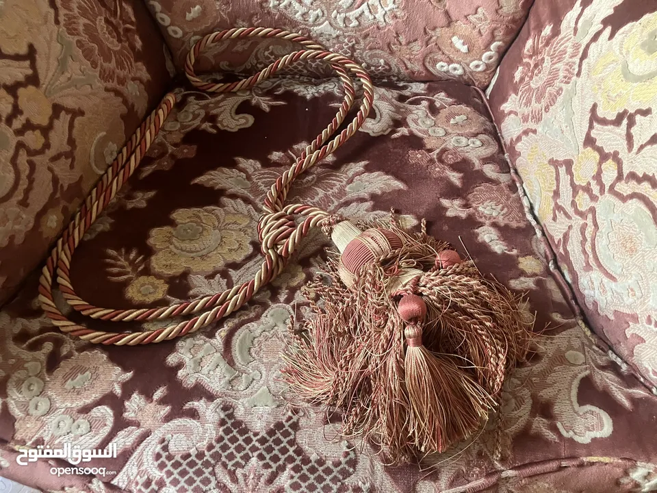 برداية كبيرة و فخمة للبيع المستعجل
