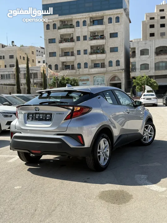 تويوتا C-HR ترخيص 2022 محرك 1800 هايبرد حصان 170