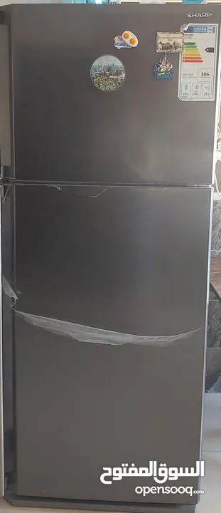 ثلاجة SHARP للبيع