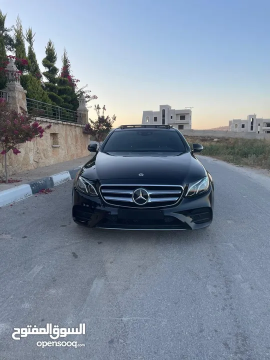 Mercedes benz E300 بحالة الوكالة