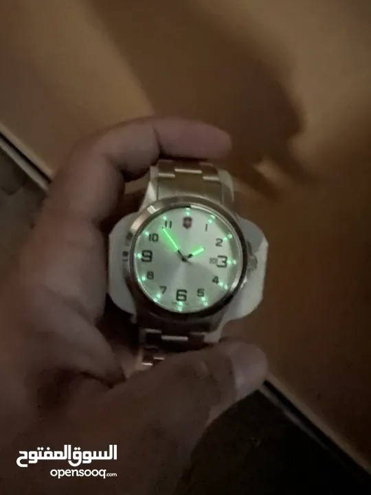 VICTORINOX SWISS ARMY