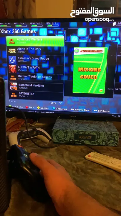 X Box360slim 500 جيجا 3 ايادي تحكم واحده بحاجه الى  كبسه LB TB مع سلك لشحن الايادي  والمحول