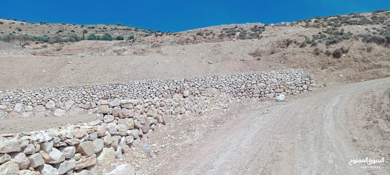حيدر استصلاح اراضي بناء سناسل بناء سلاسل تشييك مزارع تكحيل حجر تجريف اراضي بناء شاليهات وبيوت ريفيه