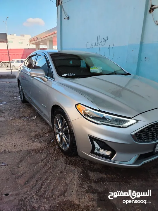 فورد فيوجن 2019 تيتانيوم غير مجمركه للبيع تصلح الإعفاء